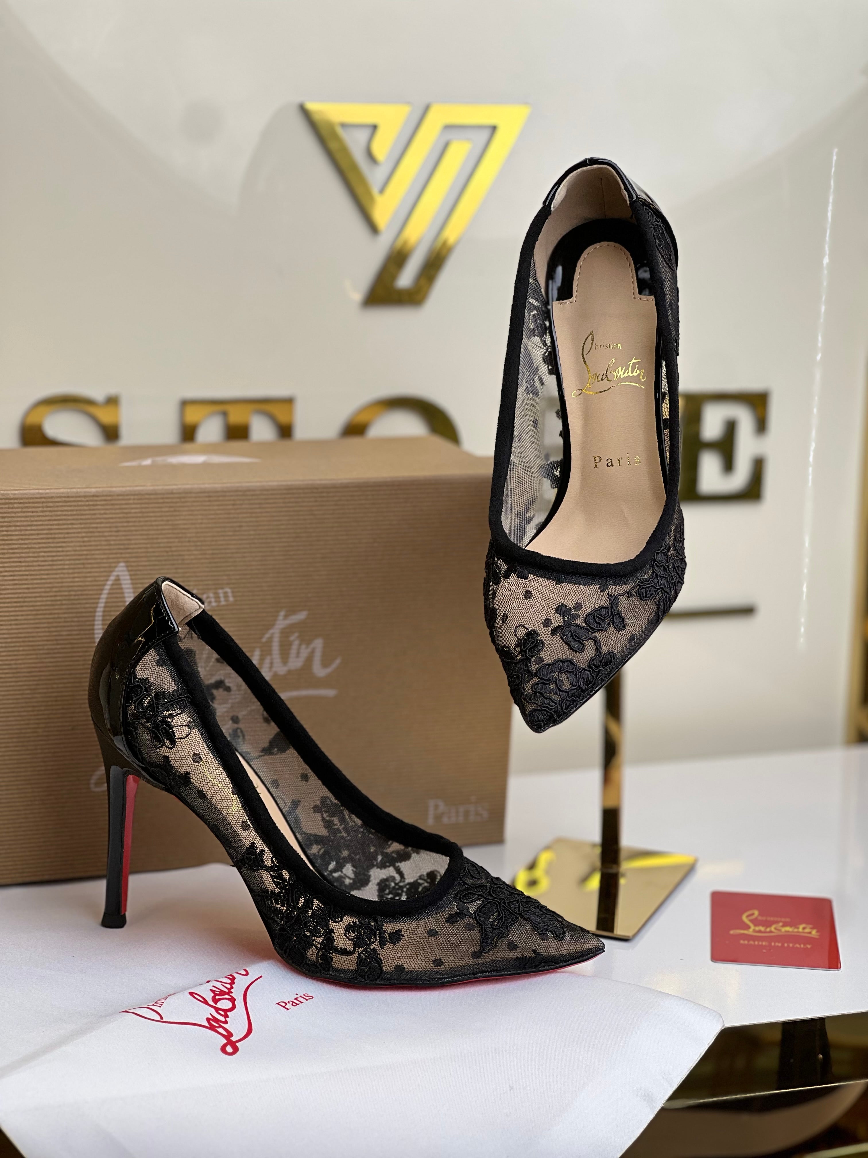 Christian Louboutin Follies Lace en dentelle 10cm